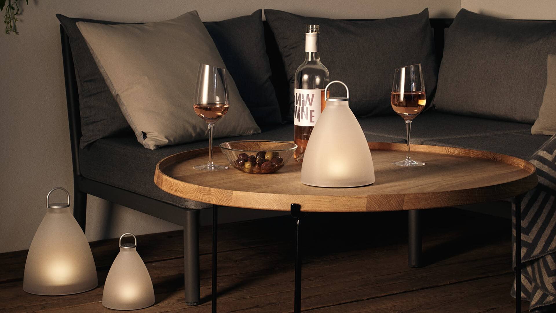 Lampa solarna Eva Solo Sunlight Bell - aranżacja