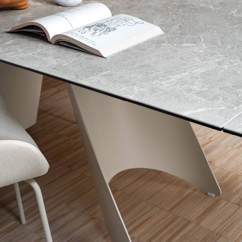 Stół rozkładany prostokątny Connubia Orion z ceramicznym blatem szary