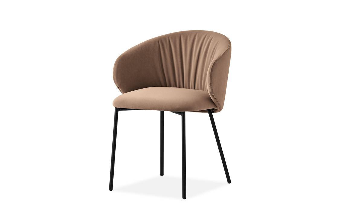 Krzesło z podłokietnikami Connubia Tuka Soft brązowe (Camel Brown) z tkaniny z metalowymi nogami
